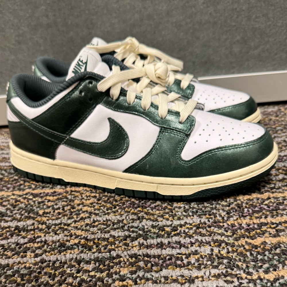 Nike Dunk Low “Vintage Green”